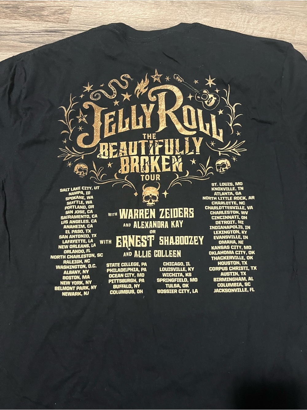 Jelly Roll “Beautifully Broken” 2024 Tour Tee-Gold and White Skull Crown Graphic - Picture 3 of 3